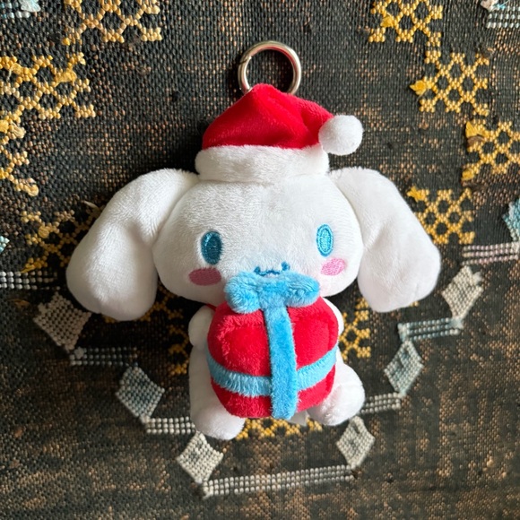 Sanrio Other - NWOT Cinnamoroll X Tous Les Jours cake topper purse charm